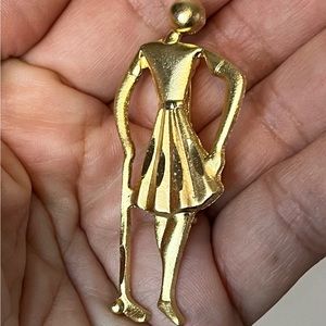 Vintage Mid Century Lady Golf Player Gold Tone Brooch Pin